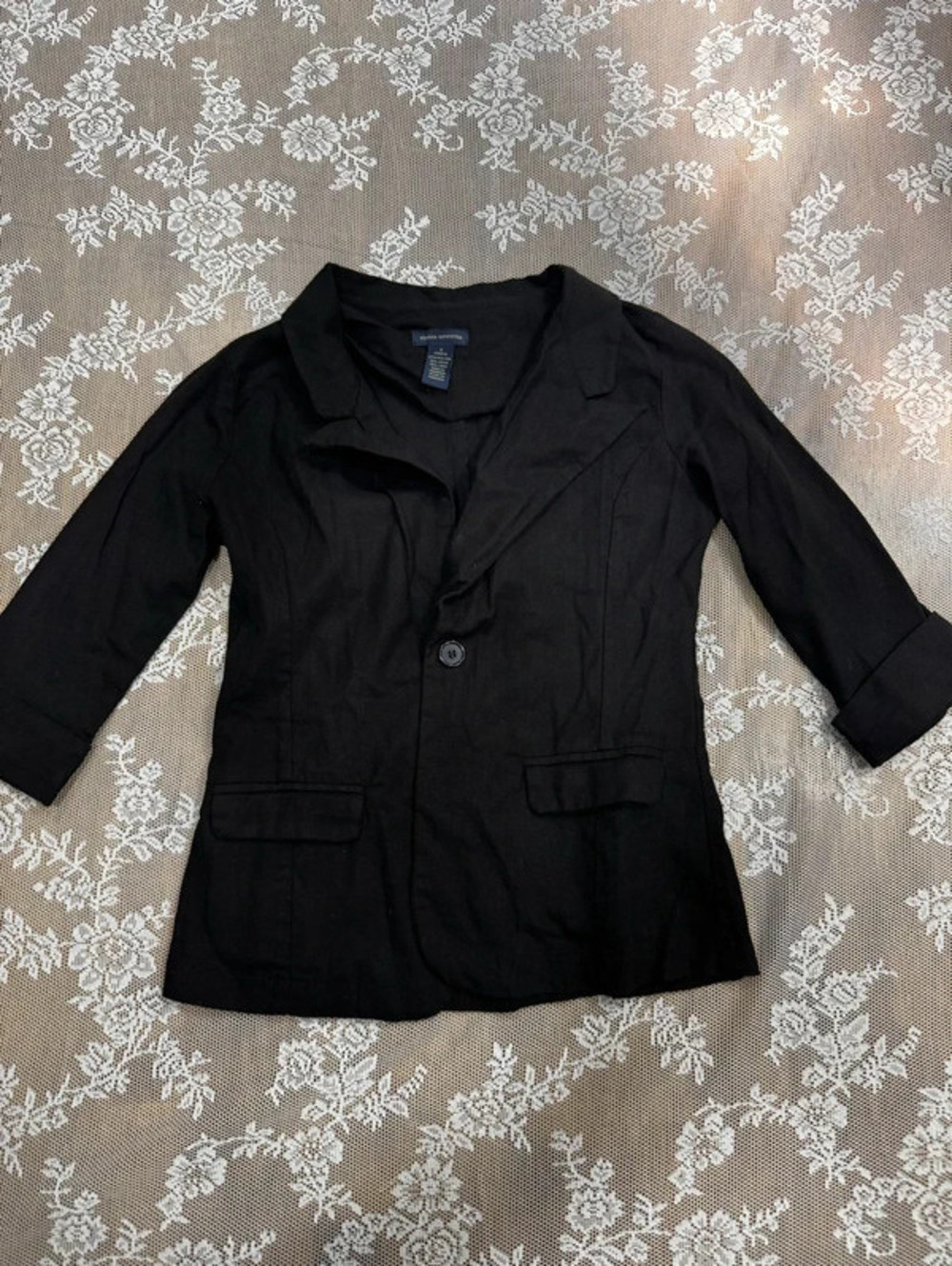 black quarter sleeve blazer